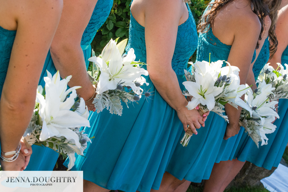 Maine Wedding Photographer (117 of 36) bridesmaids bouquets