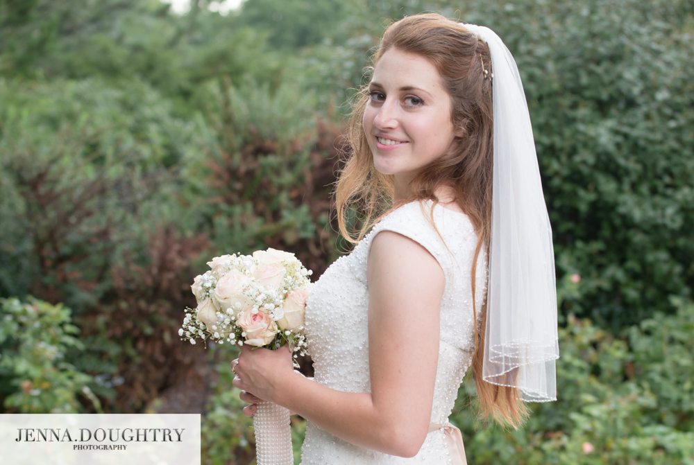 New Hampshire Wedding Photographer Cass Bride Bouquet