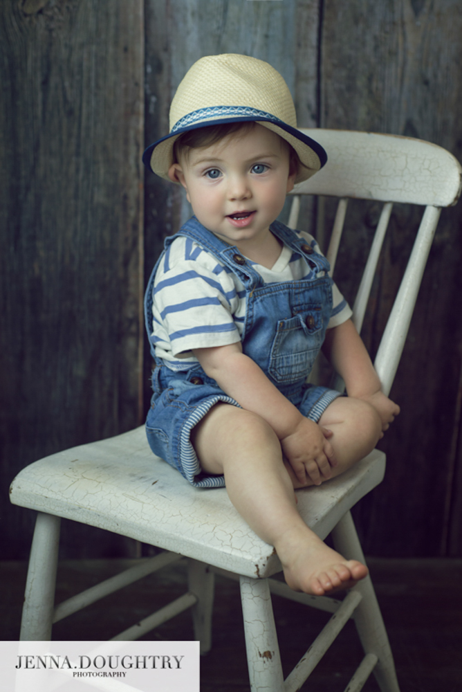 Children's Photographer Dover New Hampshire Gabriel Hat
